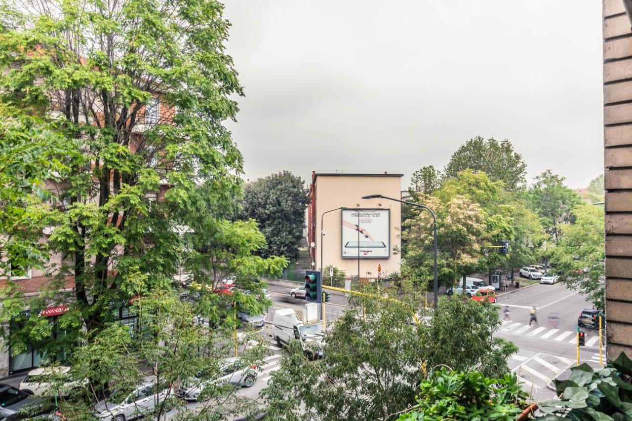 Eden House Sansiro-Duomo Netflix & Design Apartment Milan Exterior photo